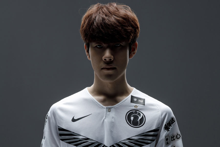 而阿莱格里 而阿莱格里