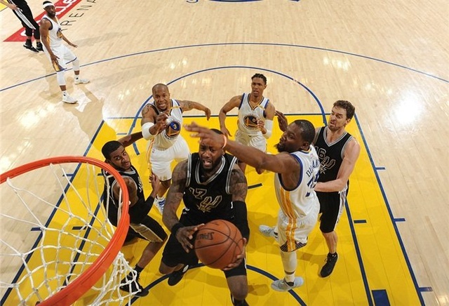 与先手开团 与先手开团